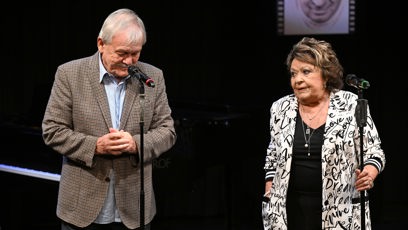 FOTO: Bohdalová natáčí drama Svatá, kde jí dokonce museli přidělávat vrásky.