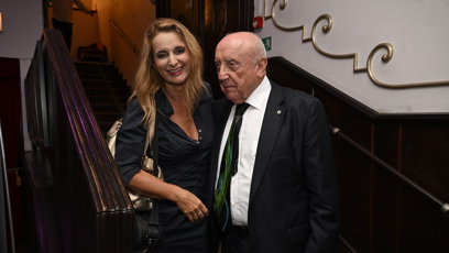 FOTO: Slováček vyhledává přítomnost žen rád.