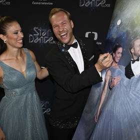 Mezi párem panuje dobrá nálada.