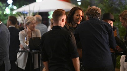 FOTO: Manažer Agáty je u všeho.