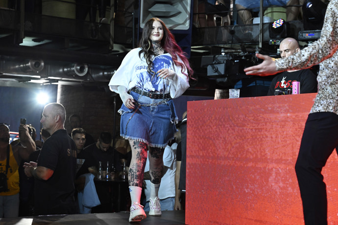 FOTO: Anastasija Chomičová alias Satnady. – stránka 211