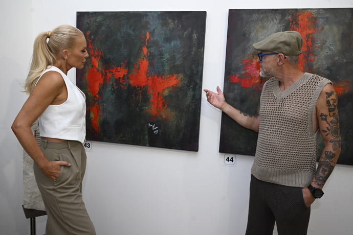 FOTO: Simona v posledních dnech pobouřila veřejnost. – stránka 524