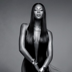 Zda dcerka zdědila maminčinu krásu, není známo. Modelka totiž holčičku neukazuje, a dokonce nezveřejnila ani její jméno.