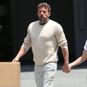 Unisex teniskám s nadčasovým designem podlehly už mnohé celebrity. Například Ben Affleck...