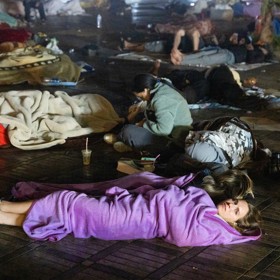 Lidem poskytují pomoc i některé zahraniční země