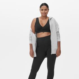 V pohodlném a funkčním oblečení Primark můžete trávit i své sportovní chvilky v období menopauzy.