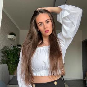 Andrea Nguyen je významná česká učitelka. 