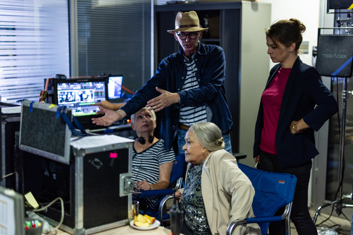 FOTO: Jiřina Bohdalová v novém projektu. – stránka 744