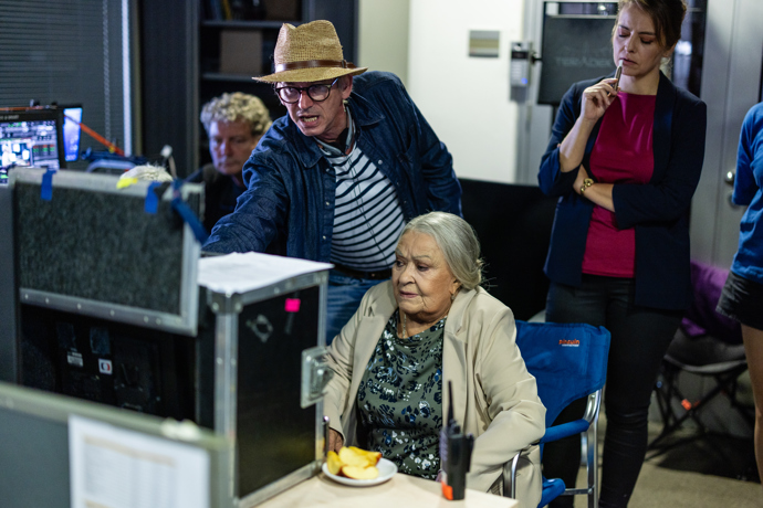 FOTO: Jiřina Bohdalová ve filmu Svatá. – stránka 743