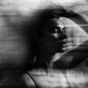 Ženská krása a emoce jsou jedním z témat výstavy fotografky Alžběty Jungrové.