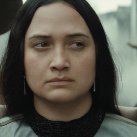 Kyle se se svým mužem poté rozvede. Lhal jí a podstrkoval otrávenou whisky.