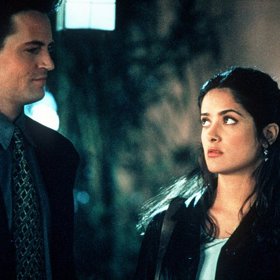 Perry se během natáčení filmu zranil a začal být závislý na lécích.