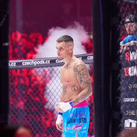 Daniel Icko Klement věří, že má na to porazit českou boxerskou legendu.