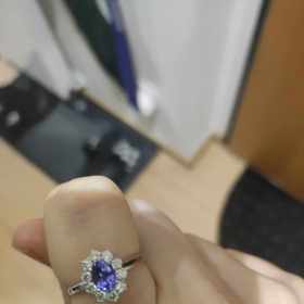 Zásnubní prsten Evy Toulové.