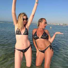 Zpěvačka se nebojí ukázat reálné snímky své postavy v plavkách.