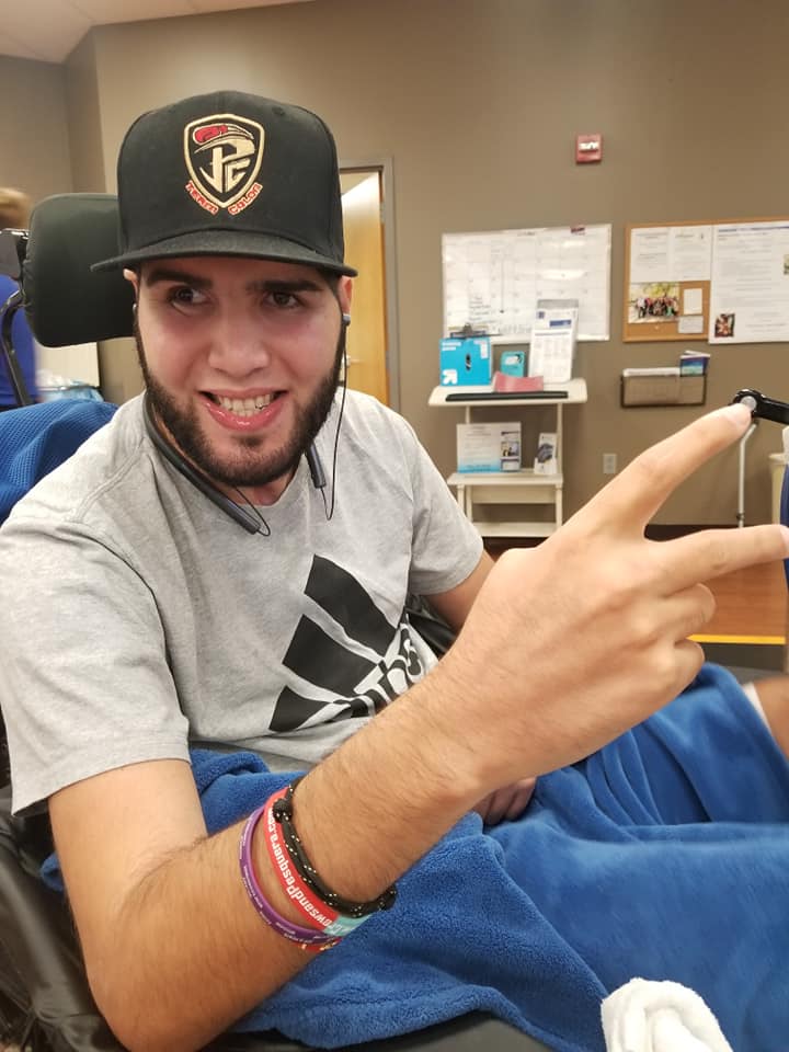 FOTO Prichard se i přes nepřízeň osudu stále usmívá. stránka 7