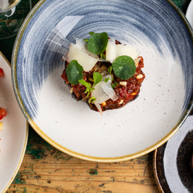 Šéfkuchaři prvotřídních podniků připravili v rámci festivalu Restaurant Week tříchodové menu za 590 nebo 790 Kč. Takto vypadá vegetariánské menu v La Bottega Bistroteka.