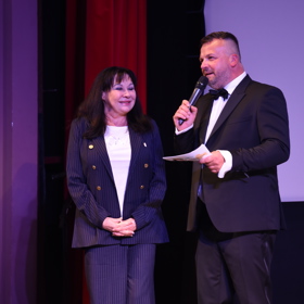 Dáda hodila osobní problémy za hlavu. 