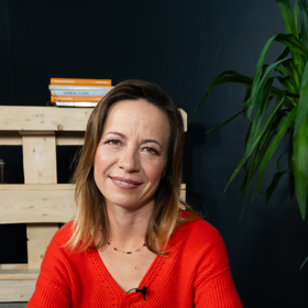 Královna české detektivky, spisovatelka Michaela Klevisová navštívila talk show Na kafeečko.