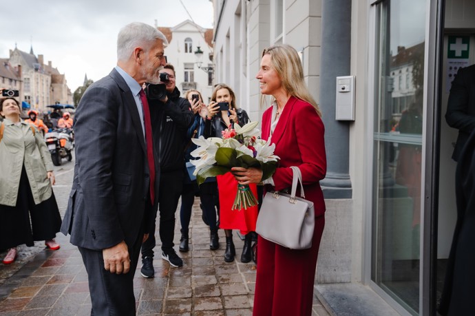 FOTO: Petr Pavel se setkal s Federicou Mogherini, rektorkou College of Europe. – stránka 2432