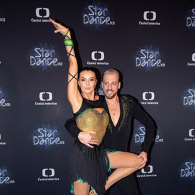 Modelka Iva Kubelková fascinuje porotu svýma dlouhýma nohama.