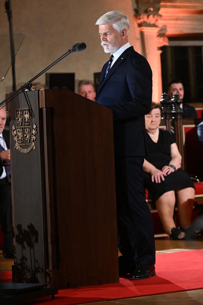 FOTO: Petr Pavel má za sebou udílení státních vyznamenání. – stránka 2374