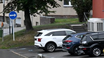 FOTO: Jaromír Soukup nasedl do svého vozu. Sám.
