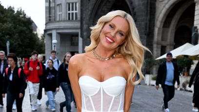FOTO: Simona Krainová pokřtila svůj nový kalendář v Obecním domě.