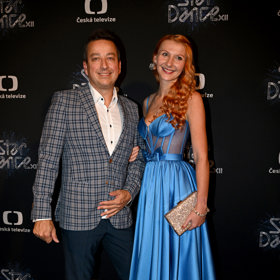 Petr Bende se svou láskou Barborou.