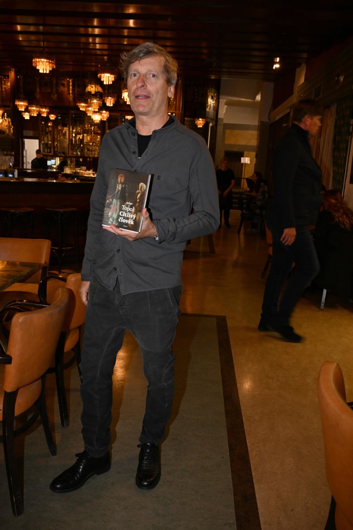 FOTO: Herec David Prachař na premiéře filmu Citlivý člověk. – stránka 109