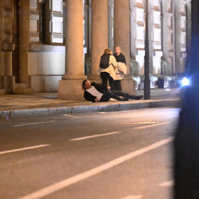 Polák skončil na zemi jako pytel brambor. 