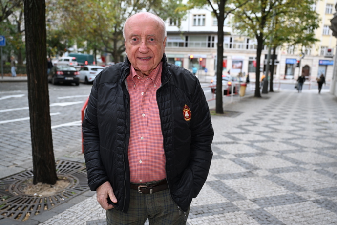 FOTO: Saxofonista Felix Slováček – stránka 663