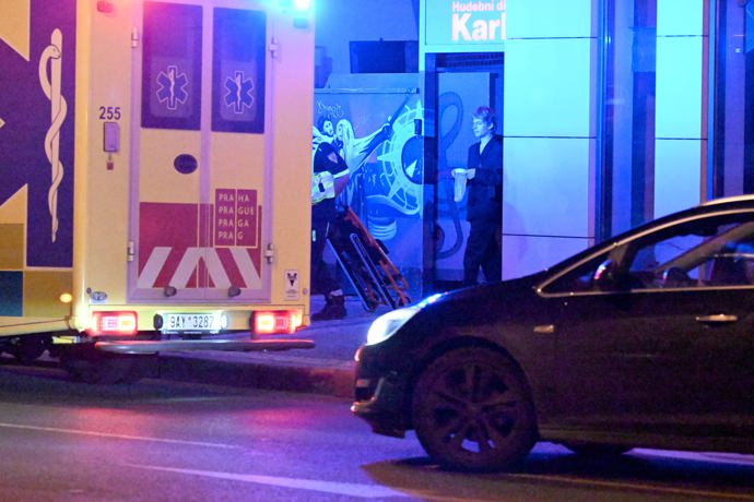 FOTO: Mladíkovi se udělalo špatně. – stránka 750