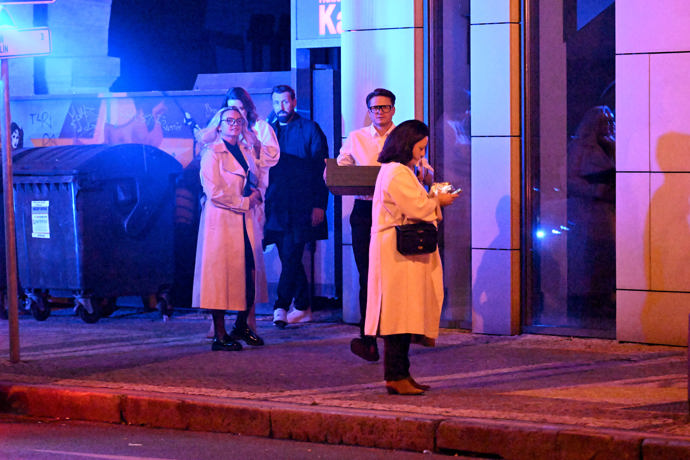 FOTO: Na premiéře byl nutný zásah záchranné služby. – stránka 715