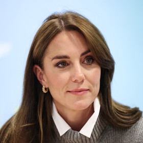 Náušnice Rosalia od londýnské značky Shyla patří k jejím oblíbeným kouskům.