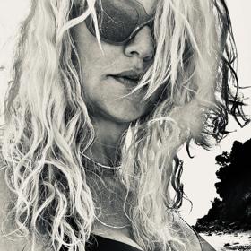 Vendula se za svou postavu nemusí stydět.