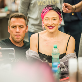 Ve StarDance si Tereza Mašková vyzkoušela také kombinaci růžové s černou.