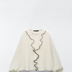 Slonovinová halenka s volánem a lemy, Zara, 699 Kč