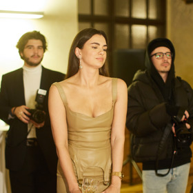 Po boku Majka Spirita po celou dobu stála jeho okouzlující partnerka. 