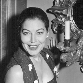 "Je škoda, že už nikdo nevěří na prostý chtíč."