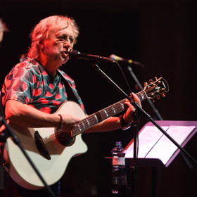 Dalibor Janda hraje přes 40 let. Třikrát vyhrál Zlatého slavíka.