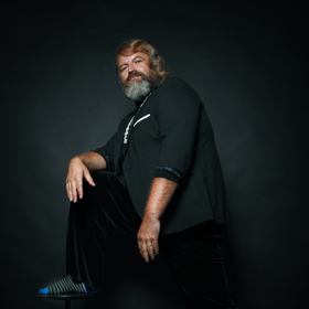 Josef Maršálek si dlouhé vlasy pěstuje už deset let.