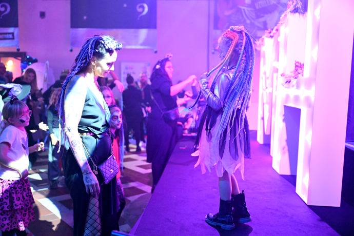 FOTO: Malá Mia si halloweenskou party užívala plnými doušky. – stránka 2025