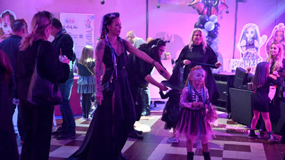 FOTO: Agáta s Miou na tanečním parketu.