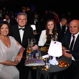 Marie Rottrová s manželem a Michalem Horáčkem a jeho dcerou. 