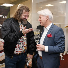 Ladislav Špaček ovšem Josefu Maršálkovi slíbil, že s manželkou vyzkouší jeho slavný recept na koblihy.