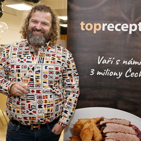 Josef Maršálek nám o sestře Zuzaně vyprávěl na večírku k 15. narozeninám magazínu TopRecepty.