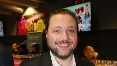 FOTO: Felix Slováček si dal víno.