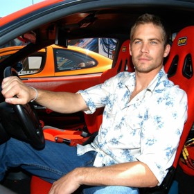 Paul Walker, který platil za vyhlášeného krasavce, zemřel přesně před deseti lety při dopravní nehodě v Kalifornii. Bylo mu 40 let.
