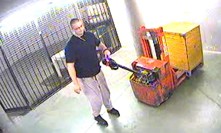 František Procházka okradl firmu o půl miliardy korun. Následně zmizel neznámo kam.